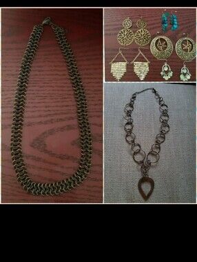 Lot Of 5 Pair Of Earrings & 2 Necklaces